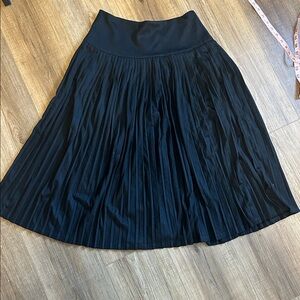 Black Women's Midi pleated skirt
